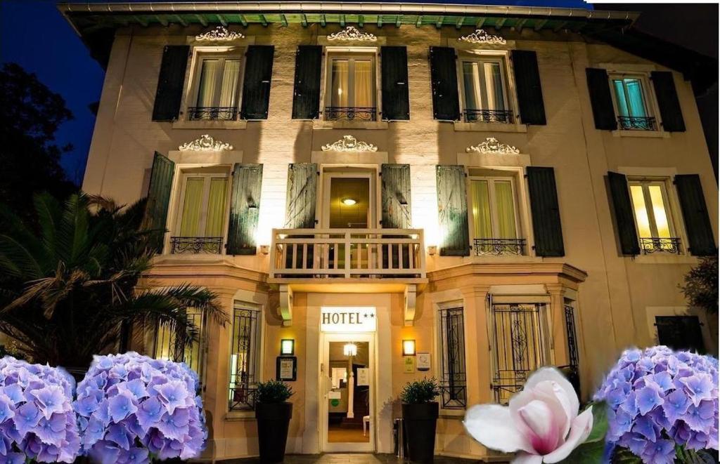 Hotel Val Flores Logis Biarritz Zewnętrze zdjęcie