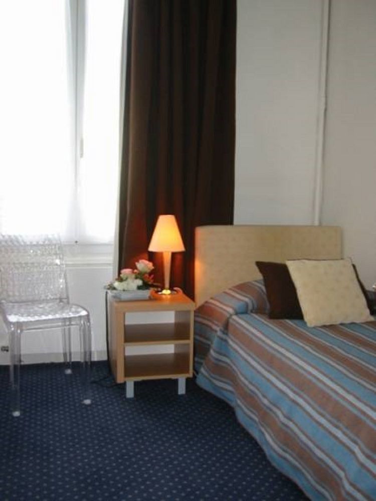 Hotel Val Flores Logis Biarritz Zewnętrze zdjęcie